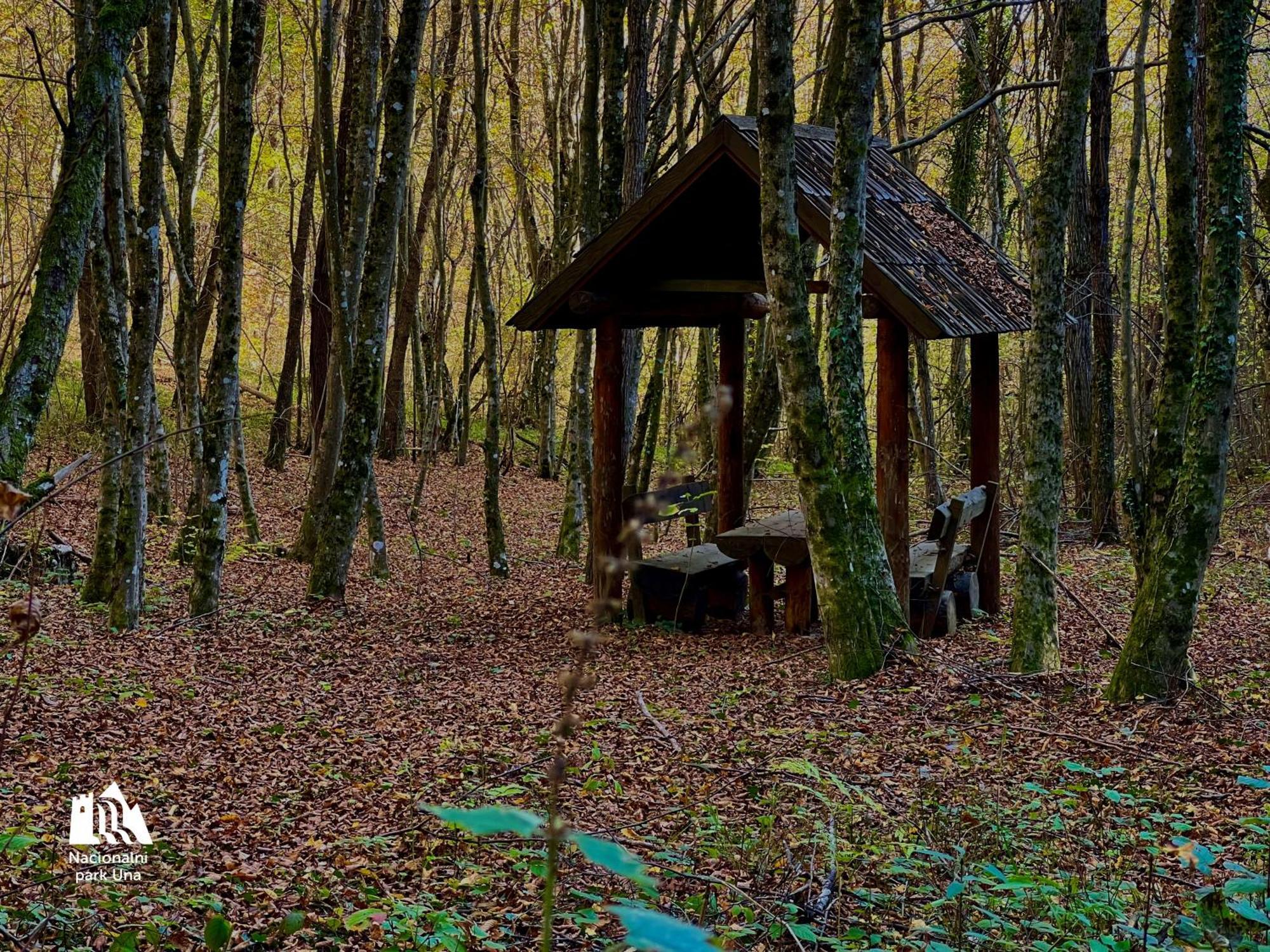 Domacinstvo Una-Ostrovica Кулен Вакуф Екстериор снимка